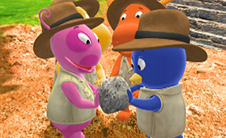The Backyardigans S01E13 Quest for the Flying Rock