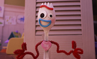 Forky Asks a Question S01E05 What is love
