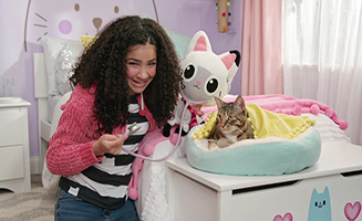 Gabby's Dollhouse S03E07 Kitty Fairy Gets Sick