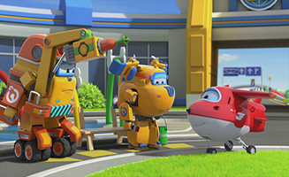 Super Wings S03E36 Maple Syrup Surprise