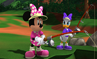 Mickey Mouse: Mixed-Up Adventures S01E10 Campy Camper - Day Founders Day Flounder
