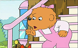 The Berenstain Bears S01E07 Trouble With Pets