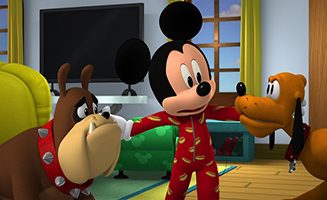 Mickey Mouse: Mixed-Up Adventures S01E19 Mickey's Roommate - Minnies Bowte