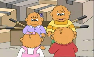 The Berenstain Bears S03E01 New Neighbors