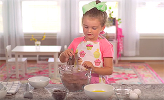 Chef Paisley Makes Homemade Fudge Brownies