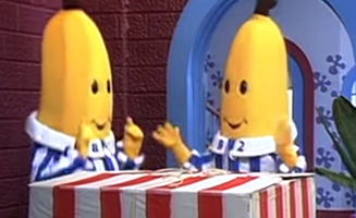 Bananas In Pyjamas S01E14 The Parcel