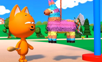 Pinata Surprise Egg And The Blue Tractor