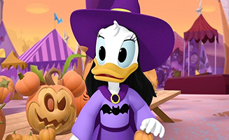 Mickey Mouse Funhouse S03E15 Daisys Dilemma - The Good Luck Moon