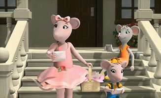 Angelinas Noisy Messy Lunchtime