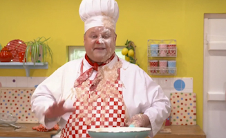 Chef Tumble Makes A Pancake