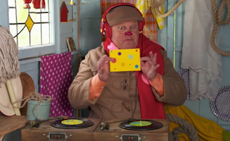 Sending Invitations With Mr Tumble