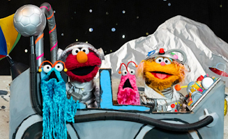 Sesame Street S55E09 A Trip To The Moon