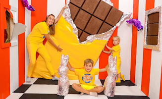 Chris And Mom Explore Childrens Museum And Learning Center For Kids