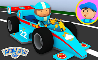 El Auto De Carreras De Raina