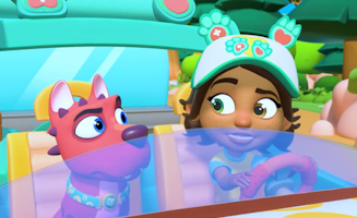 Kangaraffe Gets A Boo Boo On Her Foot