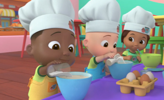 CoComelon Lane S05E03 JJs Pancake Party - Codys Far Away Apple