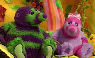 Roly Mo Show S01E94 Stick Em Up