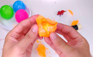 Learn Color - Ice Dinosaur