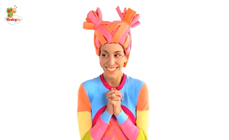 Dancing And Magic Tricks With Tipa And Tupa