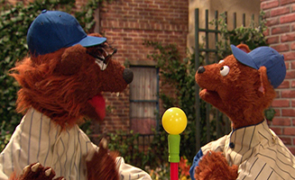 Sesame Street S55E35 Tee Ball Trouble