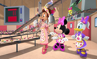 Mickey and the Roadster Racers S01E01 Mickeys Wild Tire - Sittin Kitty