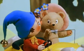 Noddys Toyland Adventures S03E04 Noddy And The Golden Tree