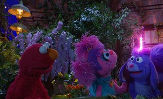 Sesame Street S56E04 Grovers Super Suitycase