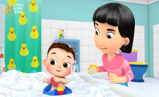 Le Premier Bain De Bebe Max