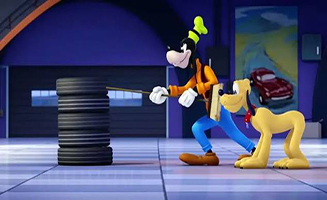 Mickey and the Roadster Racers S01E19 Garage Alone - Camp Happy Helpers