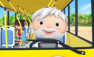 Les Roues De Lautobus Sous Locean