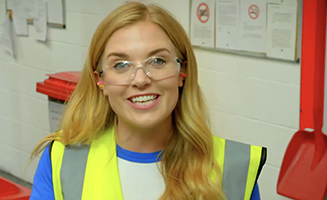 Maddies Do You Know S02E16 Posting A Letter And Pencils