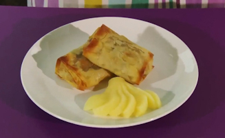 I Can Cook S03E19 Fruity Filo Parcels