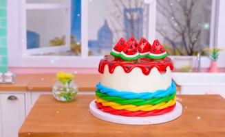 Satisfying Baking Miniature Buttercream Oreo Cake Recipe