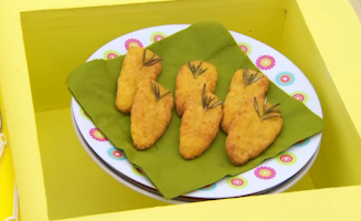 I Can Cook S04E20 Carrot And Squash Cookies In The Maze
