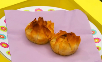 I Can Cook S04E22 Banana Choc Parcels And Parachute Games