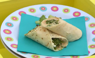 I Can Cook S04E15 Rolling With Salmon Wraps And Skating