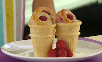 I Can Cook S03E17 Celebration Cornet Cake