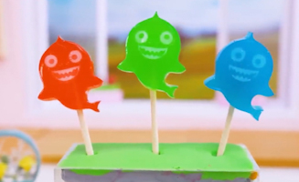 Satisfying Baking Miniature Rainbow Fondant Cake