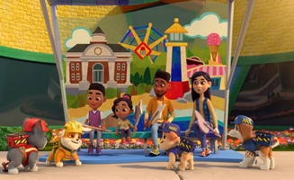 Rubble and Crew S02E31 The Crew Builds a Solar - Powered Bus - The Crew Builds a Lifeguard Tower