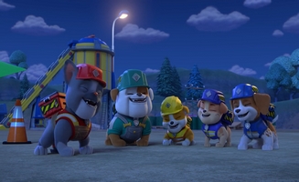 Rubble and Crew S02E13 The Crew Builds Charger a Super Bed - The Crew Builds a Super Squirrelly Whirly Playground