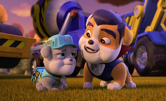 Rubble And Crew S04E01 The Crew Builds a Halloween Maze