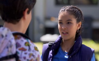 I Woke Up A Vampire S01E01