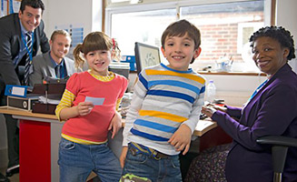 Topsy and Tim S02E19 Dads Office